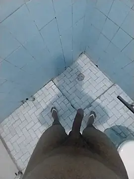 Snapshot of Novinhoamacoroas1002 chatting on November 17, 2025, 2:21 pm Novinhoamacoroas1002 online show from November 17, 2025, 2:21 pm