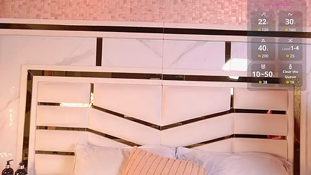 ambar rosse25 online show from October 28, 2025, 11:42 am