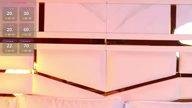 ambar rosse25 online show from November 3, 2025, 11:47 am