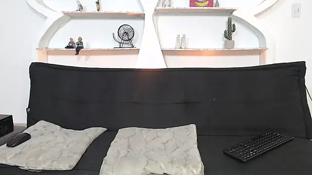 Snapshot of PRETTY_SEX1 chatting on November 24, 2025, 1:33 pm PRETTY SEX1 online show from November 24, 2025, 1:33 pm