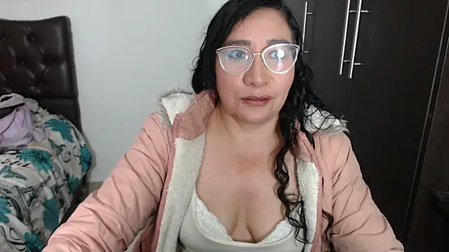 Grace mature milf online show from March 27, 2026, 11:16 pm