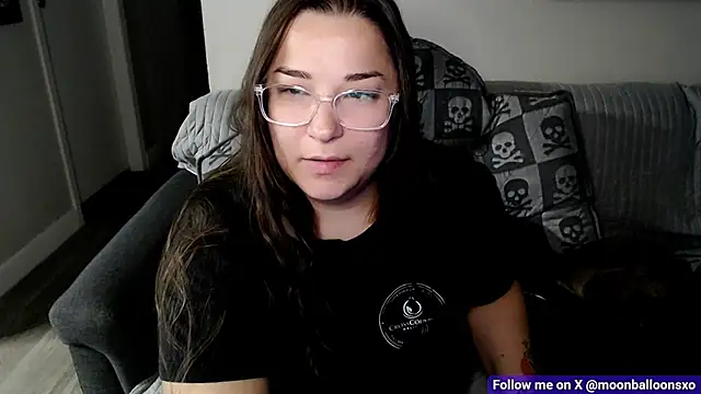 MoonBalloons online show from November 2, 2025, 3:44 am