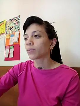 Paula Alameda online show from October 21, 2025, 11:48 pm