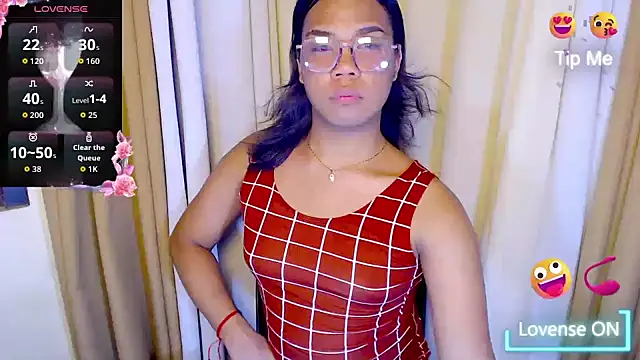 Snapshot of Dream_Mistress chatting on October 22, 2025, 5:23 pm Dream Mistress online show from October 22, 2025, 5:23 pm