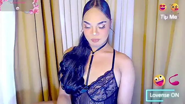 Snapshot of Dream_Mistress chatting on October 14, 2025, 7:20 am Dream Mistress online show from October 14, 2025, 7:20 am