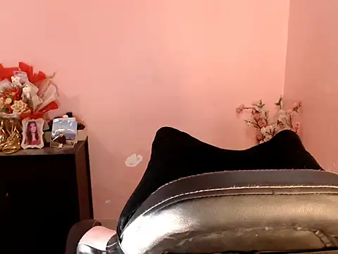 Snapshot of asian_lust_ chatting on April 7, 2026, 2:35 am asian lust online show from April 7, 2026, 2:35 am