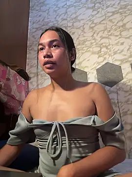 Snapshot of youryummybaby chatting on March 4, 2026, 6:54 am youryummybaby online show from March 4, 2026, 6:54 am