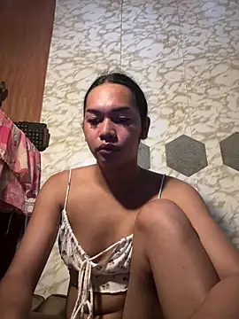 Snapshot of youryummybaby chatting on January 13, 2026, 11:41 pm youryummybaby online show from January 13, 2026, 11:41 pm