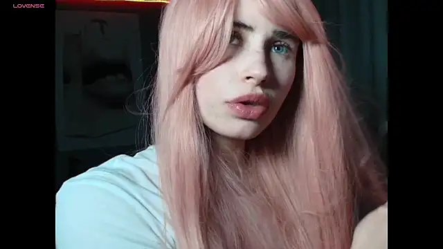 PieraMarch online show from April 14, 2026, 9:09 pm