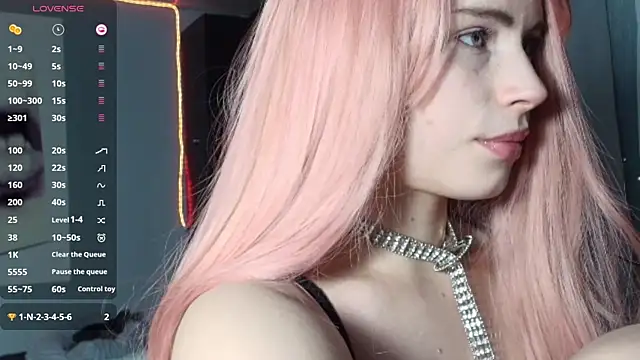 Snapshot of PieraMarch chatting on January 15, 2026, 7:17 pm PieraMarch online show from January 15, 2026, 7:17 pm