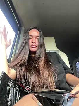 Snapshot of urasianlady chatting on October 25, 2025, 7:18 am urasianlady online show from October 25, 2025, 7:18 am