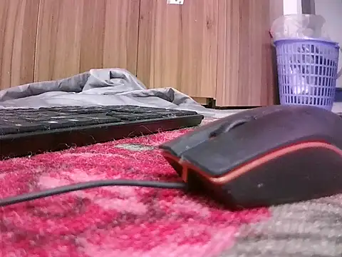 -Luxury online show from November 12, 2025, 10:30 am