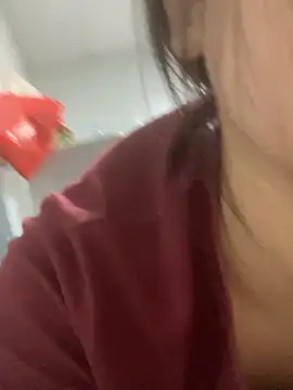 -Luxury online show from April 5, 2026, 3:13 am