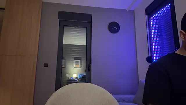 TenDouble online show from November 30, 2025, 10:10 pm