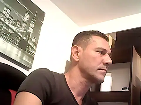 Snapshot of mastercharisma35 chatting on October 16, 2025, 8:55 am mastercharisma35 online show from October 16, 2025, 8:55 am