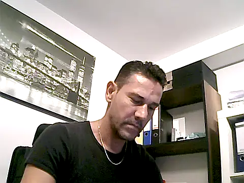 Snapshot of mastercharisma35 chatting on October 31, 2025, 9:50 am mastercharisma35 online show from October 31, 2025, 9:50 am