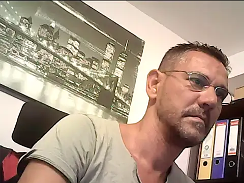 Snapshot of mastercharisma35 chatting on September 9, 2025, 8:57 am mastercharisma35 online show from September 9, 2025, 8:57 am