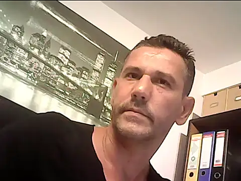 Snapshot of mastercharisma35 chatting on September 20, 2025, 4:23 pm mastercharisma35 online show from September 20, 2025, 4:23 pm