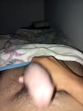 Snapshot of amin20cm chatting on November 3, 2025, 9:40 pm amin20cm online show from November 3, 2025, 9:40 pm