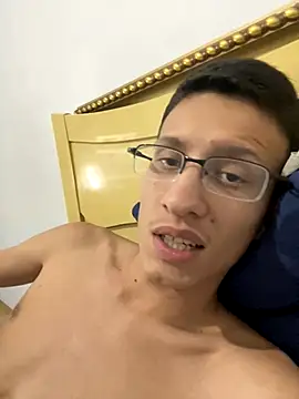 safadezanunes2 online show from November 11, 2025, 3:12 am