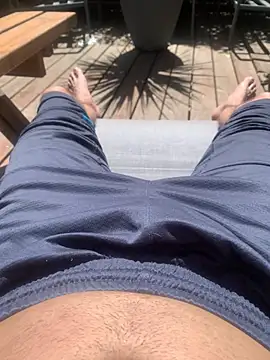 mika13113 online show from April 14, 2026, 11:04 am