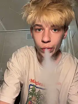 Snapshot of gornits chatting on September 21, 2025, 3:28 pm gornits online show from September 21, 2025, 3:28 pm