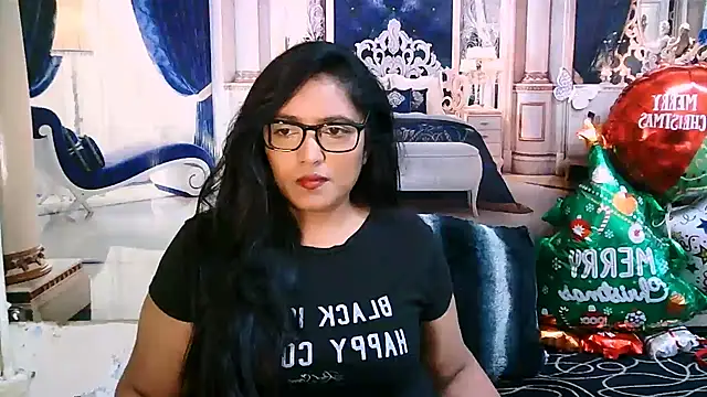 Snapshot of IndiaBlackPanther chatting on December 22, 2025, 5:13 pm IndiaBlackPanther online show from December 22, 2025, 5:13 pm