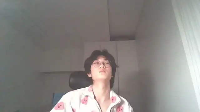 Snapshot of imurboy chatting on October 13, 2025, 5:14 pm imurboy online show from October 13, 2025, 5:14 pm