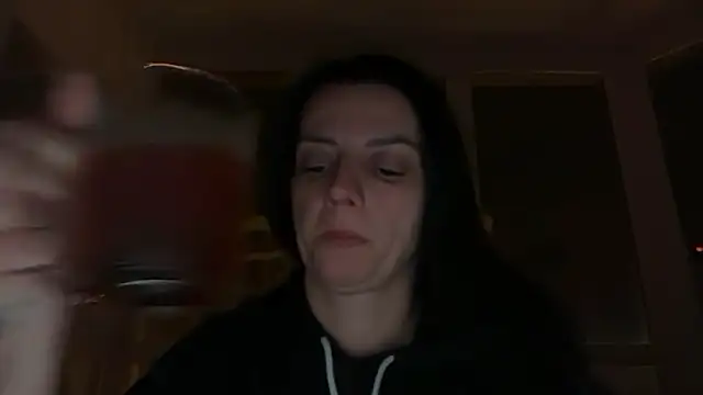 Snapshot of Sladosttss chatting on October 29, 2025, 9:14 pm Sladosttss online show from October 29, 2025, 9:14 pm