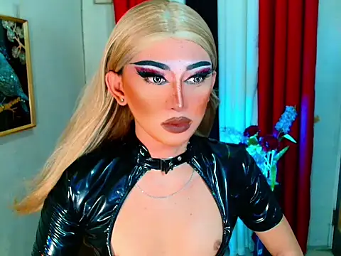 Snapshot of Queen_yasii_88 chatting on October 22, 2025, 4:28 pm Queen yasii 88 online show from October 22, 2025, 4:28 pm