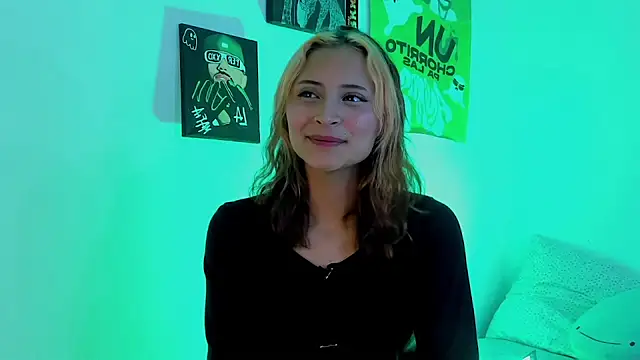 Snapshot of melissa_noirr chatting on November 23, 2025, 4:00 am melissa noirr online show from November 23, 2025, 4:00 am