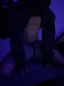 DarkCamBoy online show from April 15, 2026, 5:24 am