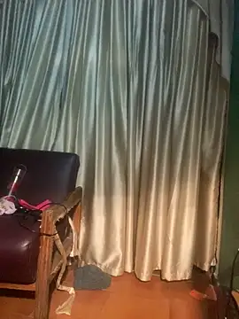 Snapshot of anaboleyn chatting on February 24, 2026, 1:39 am anaboleyn online show from February 24, 2026, 1:39 am