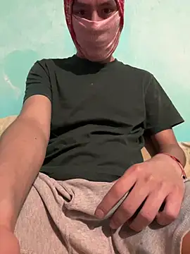 Skinny Longhair online show from April 14, 2026, 12:59 am