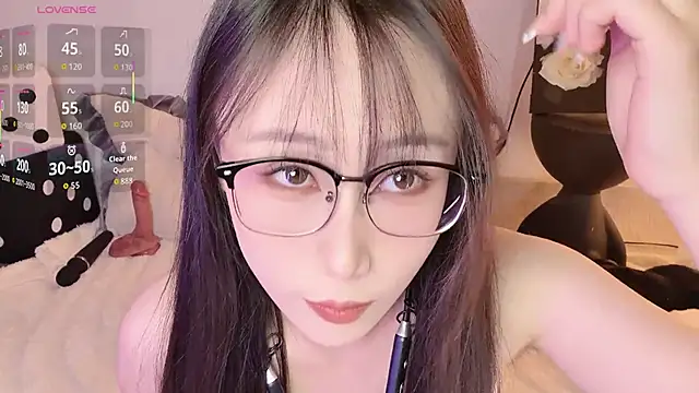 BoxedGyre- online show from November 22, 2025, 1:37 am