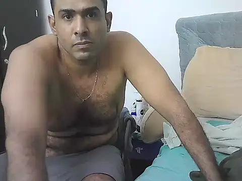 Snapshot of morenocabro10 chatting on January 9, 2026, 3:35 am morenocabro10 online show from January 9, 2026, 3:35 am