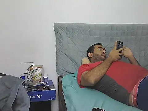 Snapshot of morenocabro10 chatting on February 21, 2026, 11:07 pm morenocabro10 online show from February 21, 2026, 11:07 pm