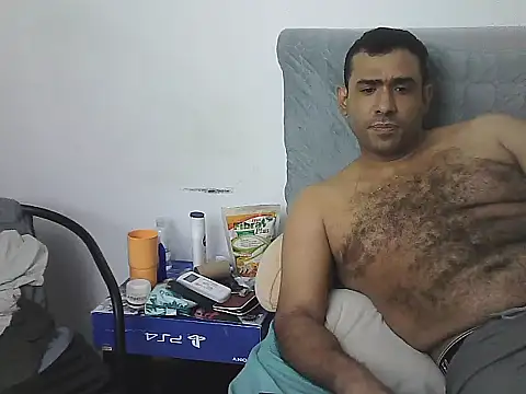 Snapshot of morenocabro10 chatting on January 10, 2026, 3:57 am morenocabro10 online show from January 10, 2026, 3:57 am