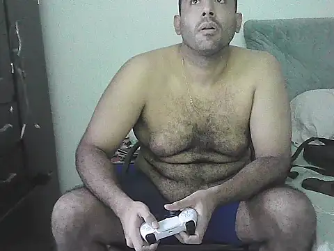 Snapshot of morenocabro10 chatting on July 14, 2026, 4:17 am morenocabro10 online show from July 14, 2026, 4:17 am