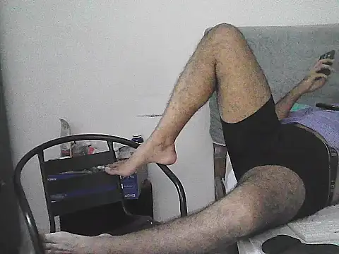 Snapshot of morenocabro10 chatting on June 5, 2026, 5:01 am morenocabro10 online show from June 5, 2026, 5:01 am