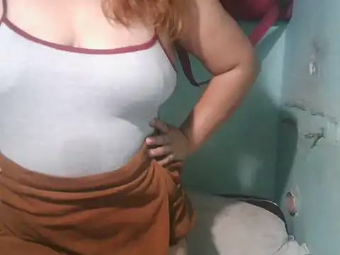 Sexymom350 online show from July 9, 2026, 2:23 am