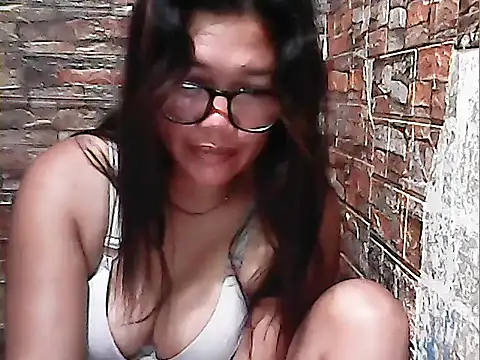 SexyLady4100 online show from December 1, 2025, 9:15 pm