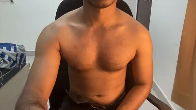 Snapshot of Hotmaskedboi chatting on September 8, 2025, 2:49 pm Hotmaskedboi online show from September 8, 2025, 2:49 pm