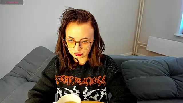 MewStella online show from May 24, 2026, 1:11 pm
