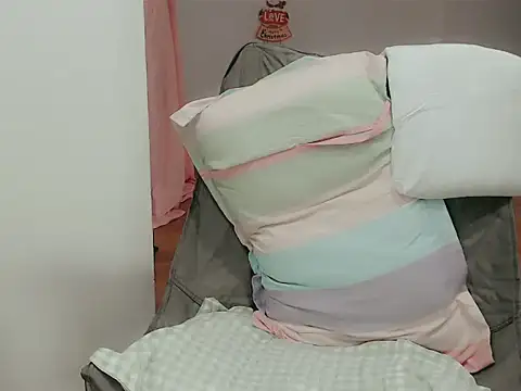 Tea Mei online show from February 2, 2026, 11:42 am