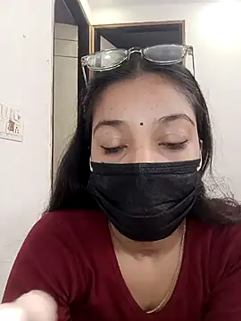 Cute Rakhi8 online show from November 20, 2025, 4:35 am