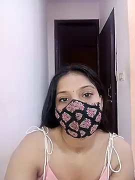 Snapshot of Cute_Rakhi8 chatting on July 17, 2026, 5:15 am Cute Rakhi8 online show from July 17, 2026, 5:15 am