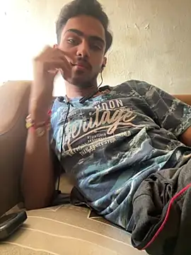 Snapshot of hoegupta chatting on November 17, 2025, 8:07 am hoegupta online show from November 17, 2025, 8:07 am