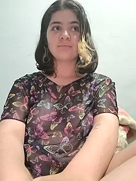 Snapshot of PrihZinhaHot chatting on October 6, 2025, 3:19 am PrihZinhaHot online show from October 6, 2025, 3:19 am