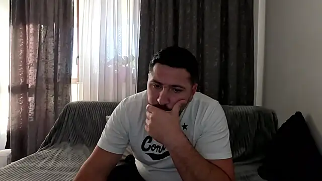 Snapshot of Gold_Alpha_Boy chatting on October 20, 2025, 1:11 pm Gold Alpha Boy online show from October 20, 2025, 1:11 pm